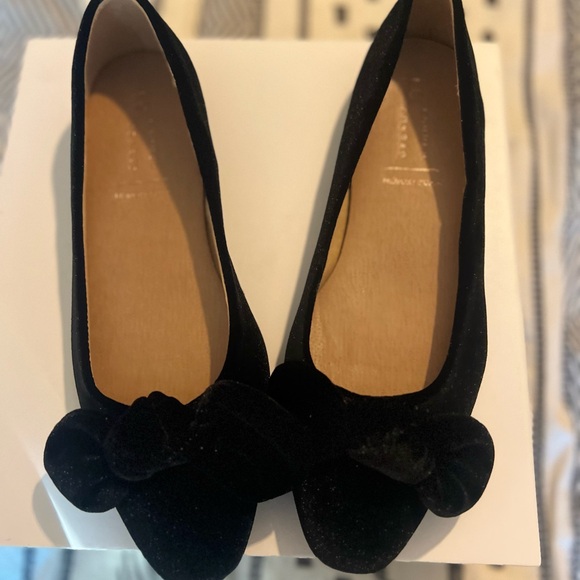 Flats - Picture 3 of 7